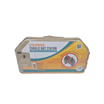 Charlie Sand Bait Station